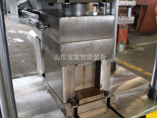 山东宝发智能装备复合相变材料成型机液压马达功能分析